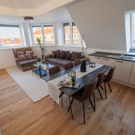 Symphony Apartments 40 - Modern Loft With Terrace And Grill In Central Location Wien Eksteriør bilde