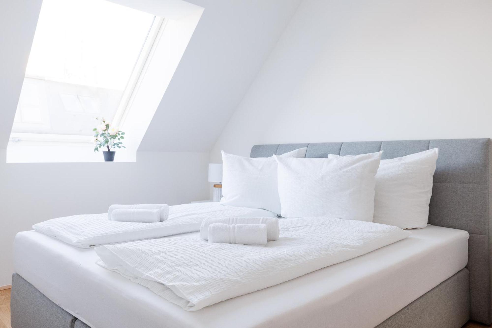 Symphony Apartments 40 - Modern Loft With Terrace And Grill In Central Location Wien Eksteriør bilde