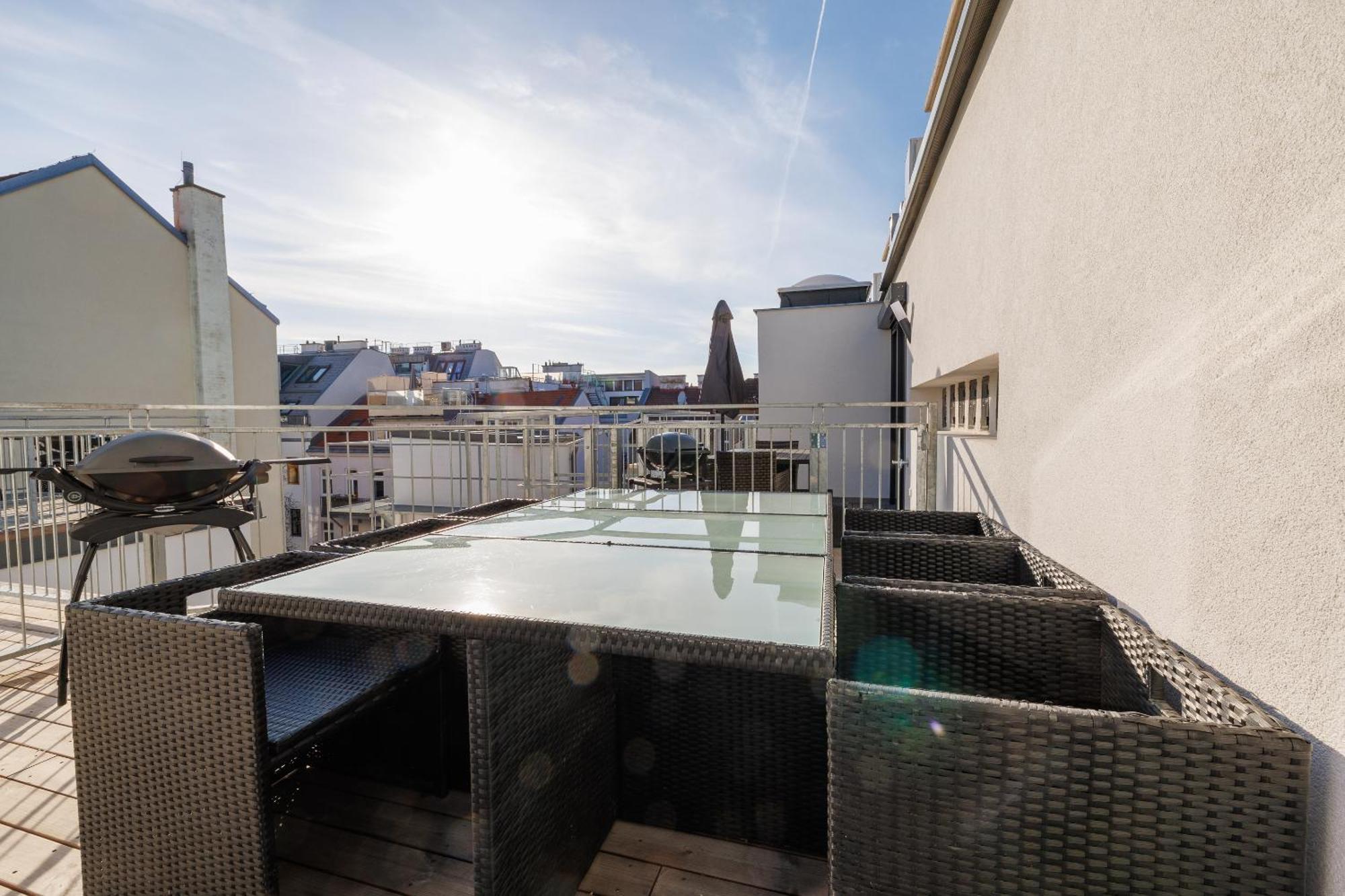 Symphony Apartments 40 - Modern Loft With Terrace And Grill In Central Location Wien Eksteriør bilde